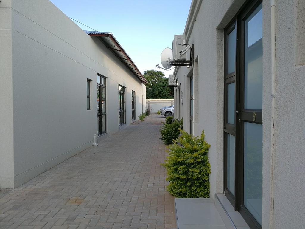 Tsumeb Guesthouse Kamho Extérieur photo