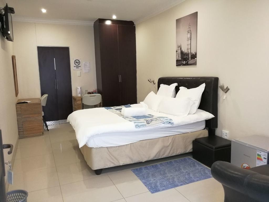 Tsumeb Guesthouse Kamho Extérieur photo