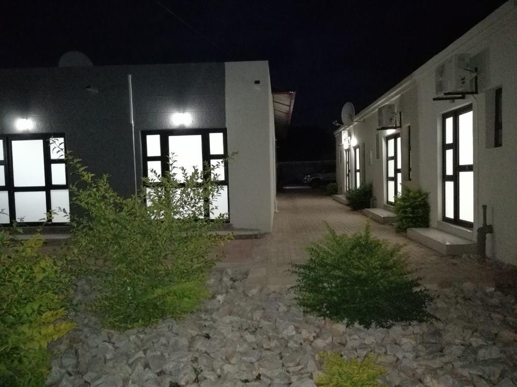 Tsumeb Guesthouse Kamho Extérieur photo