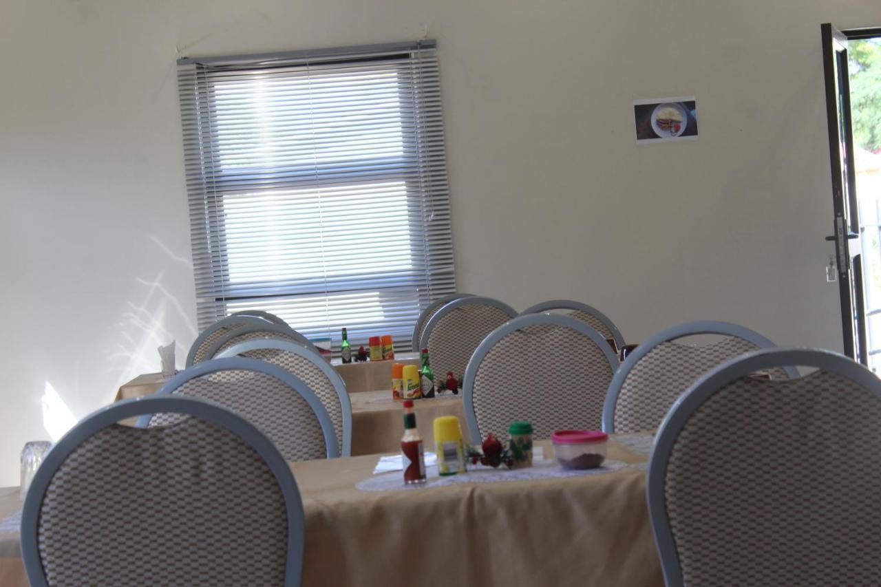 Tsumeb Guesthouse Kamho Extérieur photo